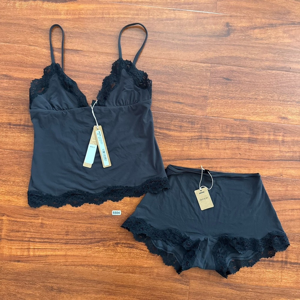 Skims Set Fits Everybody Cami & Boyshort Set Sz XS Onyx Black NWT